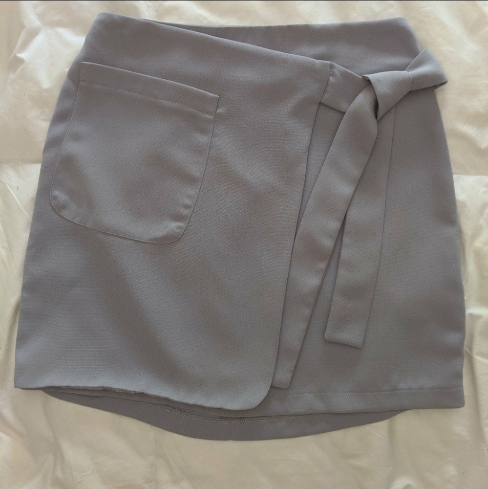 TOPSHOP Lavender Wrap Mini Skirt - Picture 3 of 4